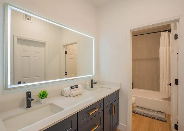 Chic Near Tpc Pool Balcony Parking Wd Wifi Scottsdale